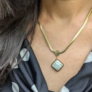 Modern Pearl Necklace