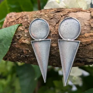 Aakarika Earrings