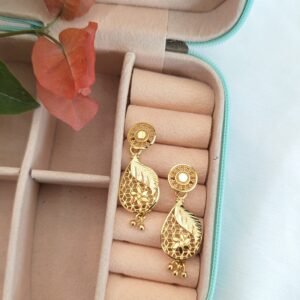 Sangini Earrings (1 gram gold polish)