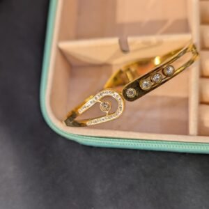 Movable Stone Bracelet