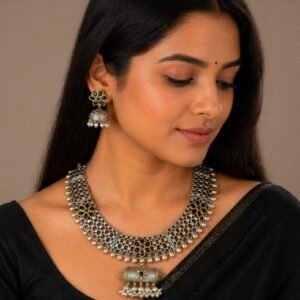 Padmaja Necklace Set (Black)