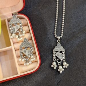 Ganesh Pearl Pendant Set