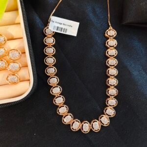Scarlet Necklace Set
